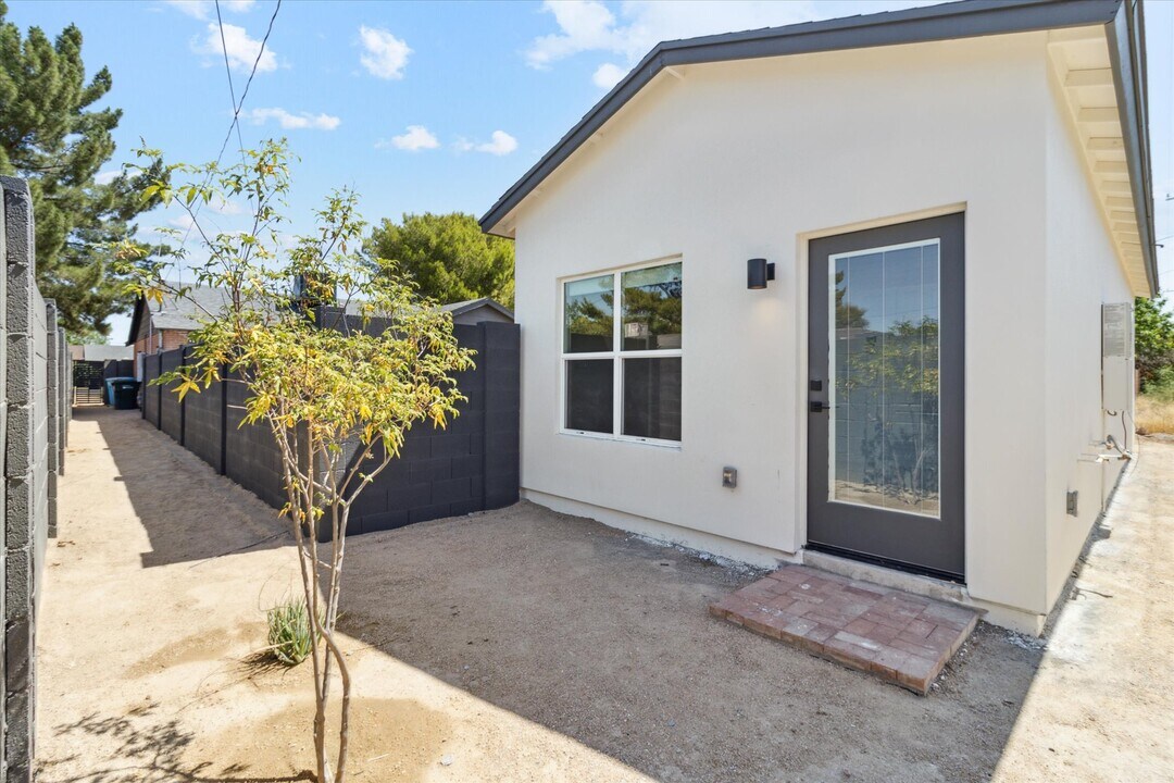 347 W Roma Ave in Phoenix, AZ - Building Photo