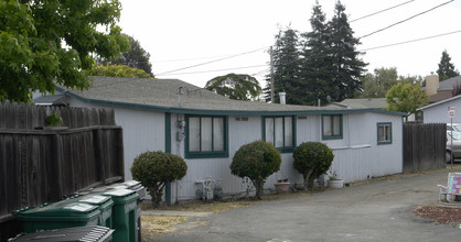 181-189 Medford Ave in Hayward, CA - Building Photo - Building Photo