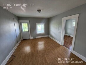 13302 Ferris Ave in Cleveland, OH - Building Photo - Building Photo