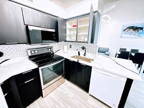 3646 Southpointe Dr in Orlando, FL - Building Photo - Building Photo