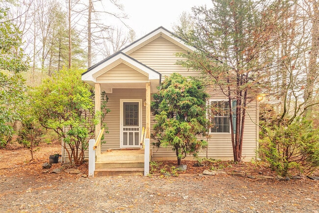 property at 172 Moffitt Rd