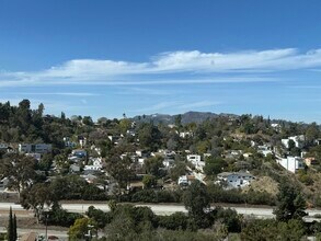 2324 Lake Shore Ave, Unit B in Los Angeles, CA - Building Photo - Building Photo