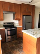 7855 Cowles Mountain Ct in San Diego, CA - Building Photo - Building Photo