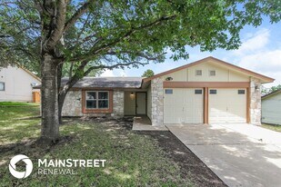 7111 Apache Ridge in Converse, TX - Building Photo