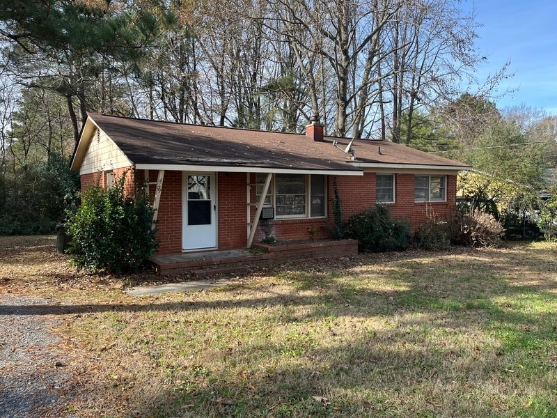 609 Cuthbertson St in Monroe, NC - Building Photo