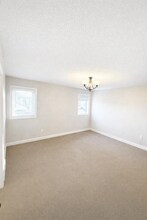 16035-16011 11 Ave SW in Edmonton, AB - Building Photo - Building Photo