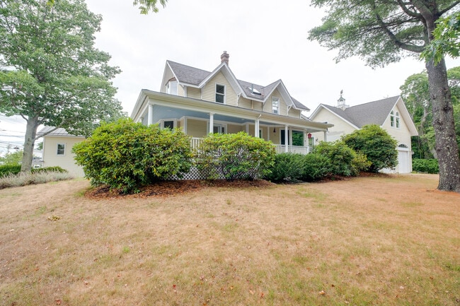 1235 Shore Rd in Cape Elizabeth, ME - Building Photo - Building Photo