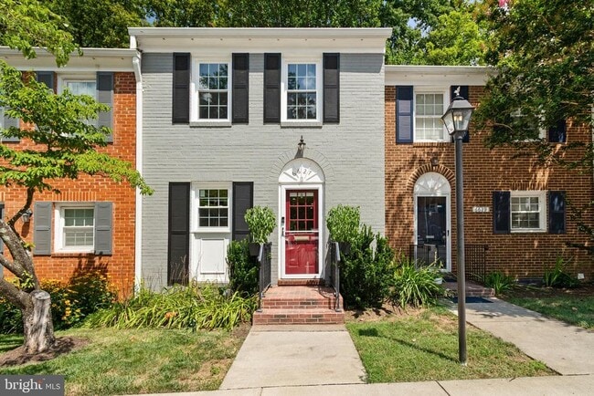 property at 6627 Burlington Pl