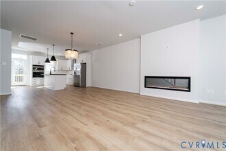 212 Avenda Ln in Midlothian, VA - Building Photo - Building Photo