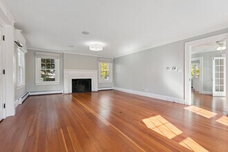 9 Haigh Ave in East Lyme, CT - Building Photo - Building Photo