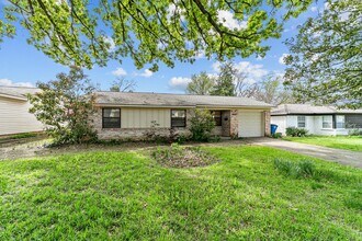 8604 Graywood Dr in Dallas, TX - Building Photo - Building Photo