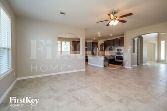 8235 Longear Ln in Rosenberg, TX - Building Photo - Building Photo