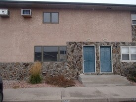 558 W 42nd St in Scottsbluff, NE - Building Photo