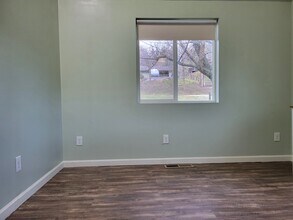 26801 Columbia Way in Tehachapi, CA - Building Photo - Building Photo