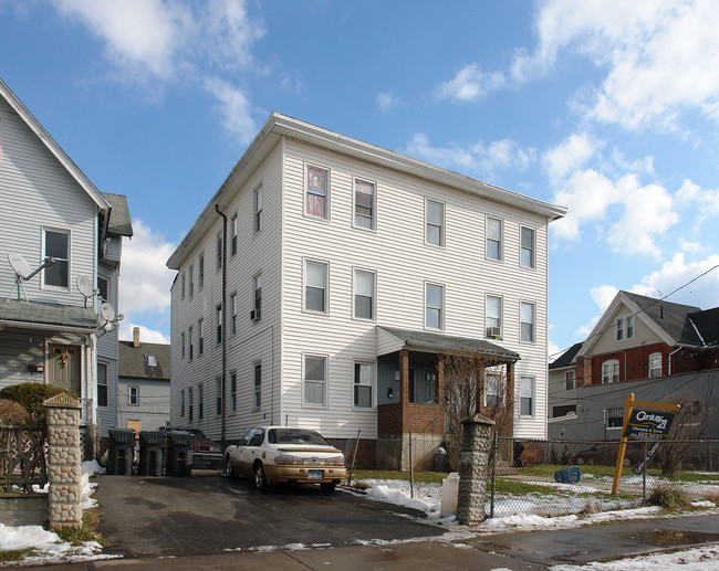 174 Franklin Ave in Hartford, CT - Foto de edificio - Building Photo