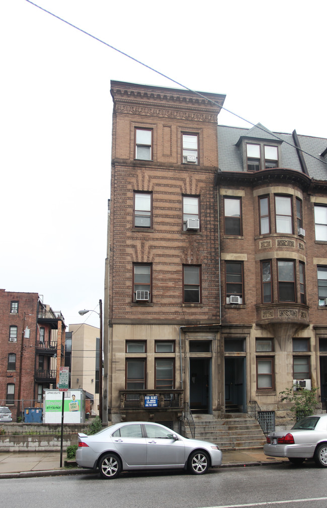 50 W Biddle St in Baltimore, MD - Building Photo - Building Photo