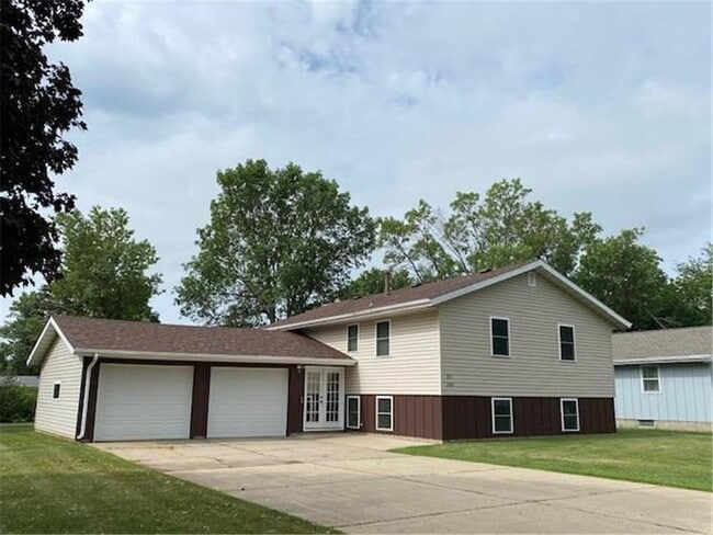 property at 2011 Great Bend Blvd