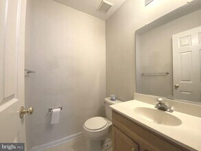 234 Larkspur Ln in Hatfield, PA - Building Photo - Building Photo