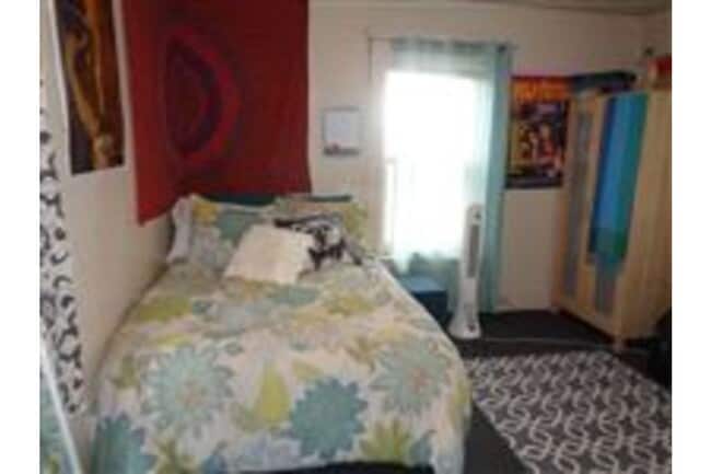 property at 221 N Ashley St