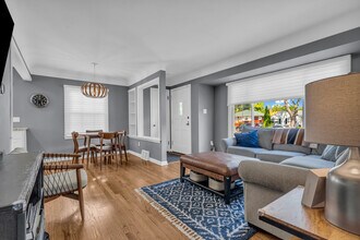 3711 Normandy Rd in Royal Oak, MI - Foto de edificio - Building Photo