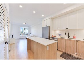 19953-19976 76 Ave in Langley, BC - Building Photo - Building Photo