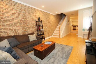 2809 O'Donnell St in Baltimore, MD - Building Photo - Building Photo