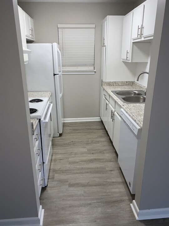 Regency Apartments in Meridian, MS - Building Photo