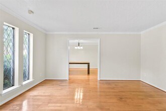 18711 Candlechase Dr in Spring, TX - Foto de edificio - Building Photo