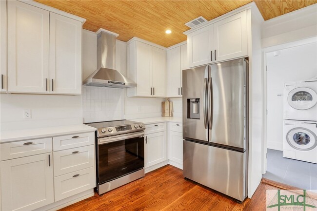 property at 1016 Seiler Ave