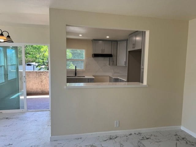 property at 851 N San Antonio Ave