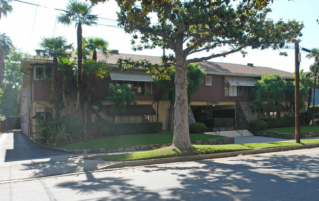 460 Madison Ave in Pasadena, CA - Building Photo - Building Photo