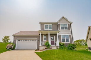 13 Rustling Birch Rd in Verona, WI - Building Photo