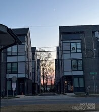 215 Freeland Ln in Charlotte, NC - Building Photo - Building Photo