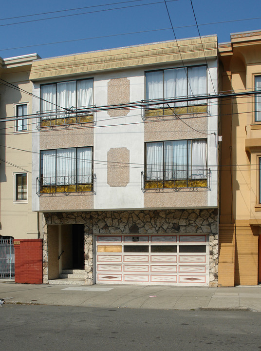 351 19th Ave in San Francisco, CA - Building Photo