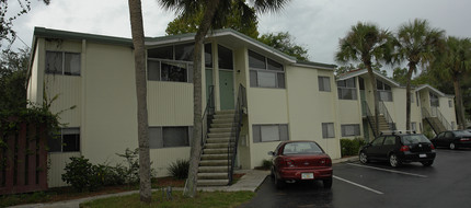 Sun Key Sun Harbor Apartments in Gainesville, FL - Building Photo - Primary Photo