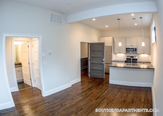 11 Newcomb St in Boston, MA - Building Photo - Building Photo