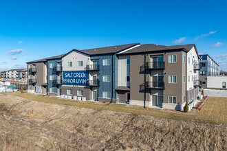 Salt Creek Senior Living in Lincoln, NE - Foto de edificio - Building Photo