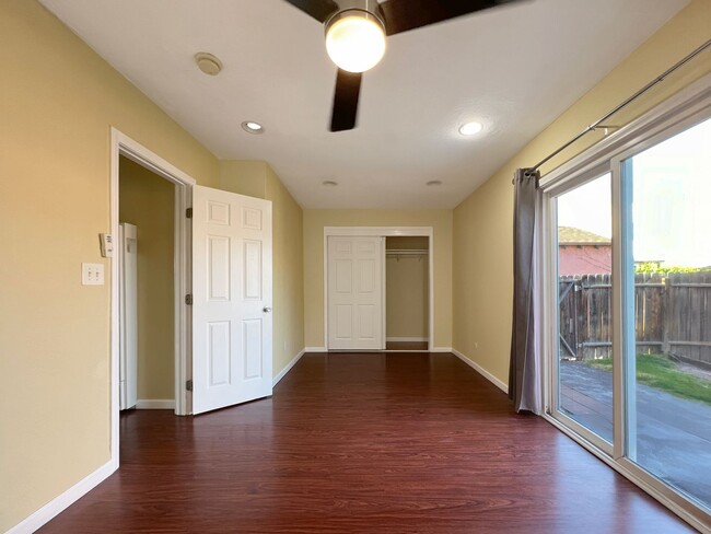property at 5886 Lemon Ave