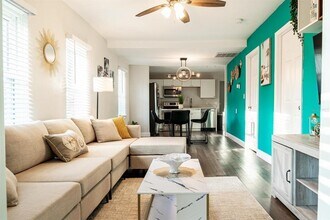 4327 17th Ave S in St. Petersburg, FL - Building Photo - Building Photo