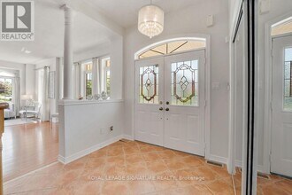 30 Oakrun St in Hamilton, ON - Building Photo - Building Photo