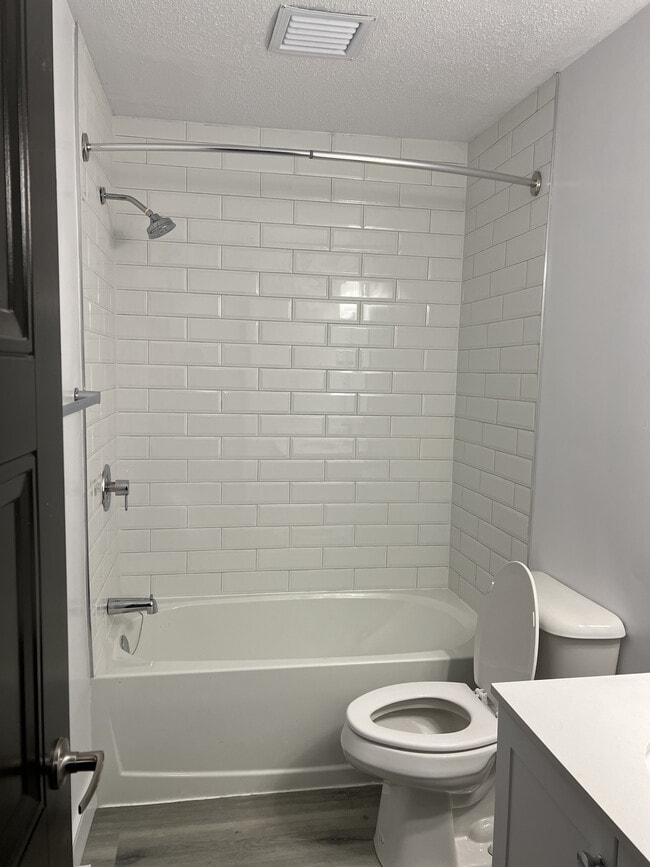 240 Water St W in Greater Napanee, ON - Building Photo - Building Photo