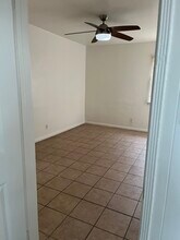 3605 Caspian Ave in Long Beach, CA - Building Photo - Building Photo