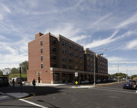 Gateway Elton Phase I - Building B in Brooklyn, NY - Building Photo - Building Photo