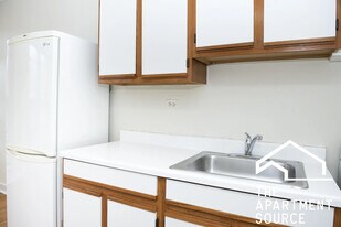 3345 N Marshfield Ave in Chicago, IL - Building Photo