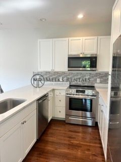 108 Sunnybrook Dr in Hurricane, WV - Building Photo