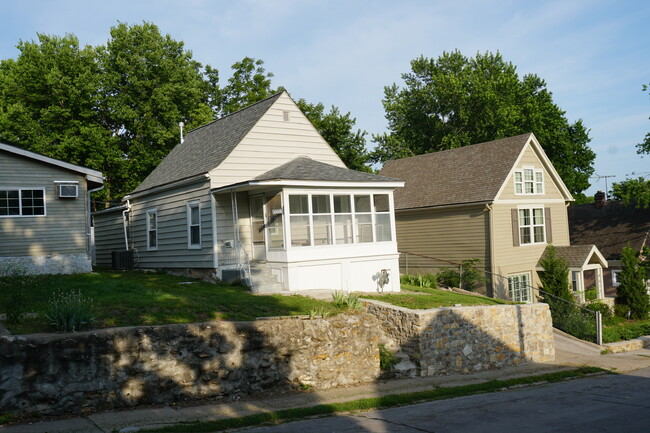 4615 Bell St in Kansas City, MO - Foto de edificio - Building Photo