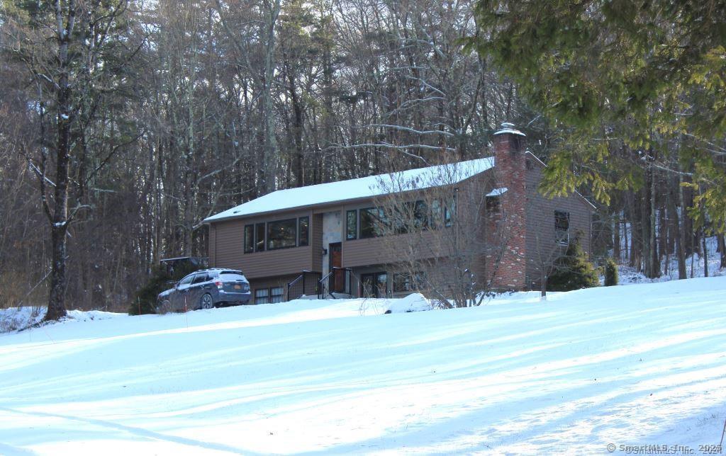 25 Smith Hill Ln in Salisbury, CT - Building Photo