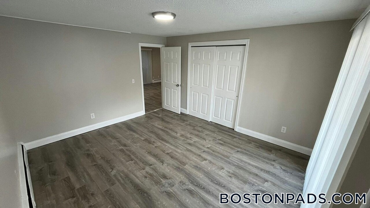3 Henry Terrace, Unit 9B in Worcester, MA - Foto de edificio
