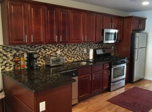 462 Riverdale Ave in Brooklyn, NY - Building Photo - Building Photo