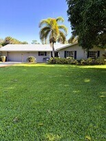 514 SW North Carolina Dr in Stuart, FL - Building Photo